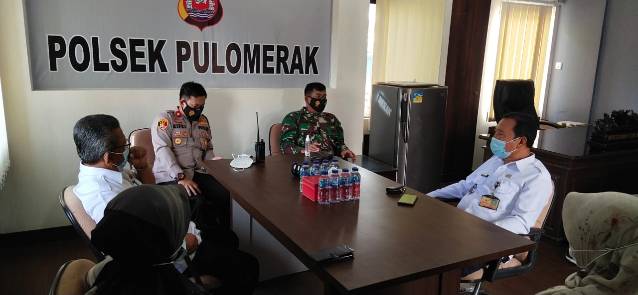 Cegah Penyebaran Covid 19, Kapolsek Pulo Merak Gelar Rakor Bersama Muspika Kec Pulo Merak, Grogol dan Purwakarta