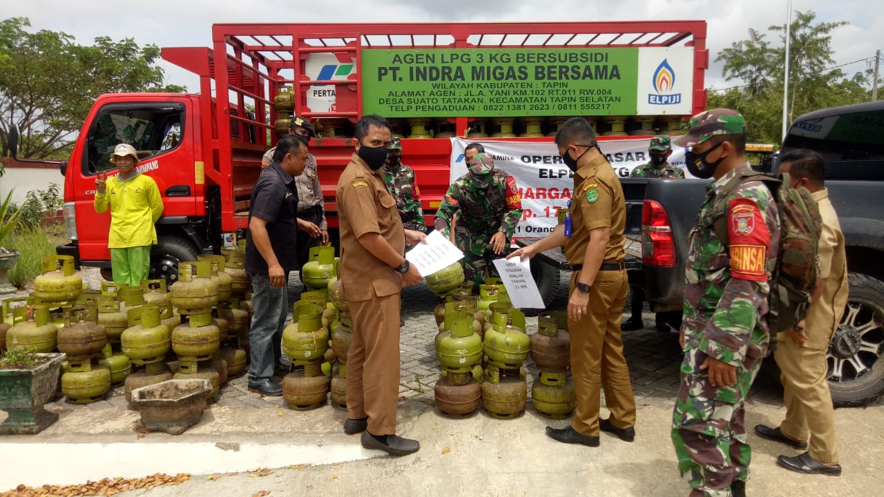 Lonjakan Harga LPG, Operasi Pasar Gas LPG Diamankan Koramil 1010-04/Binuang