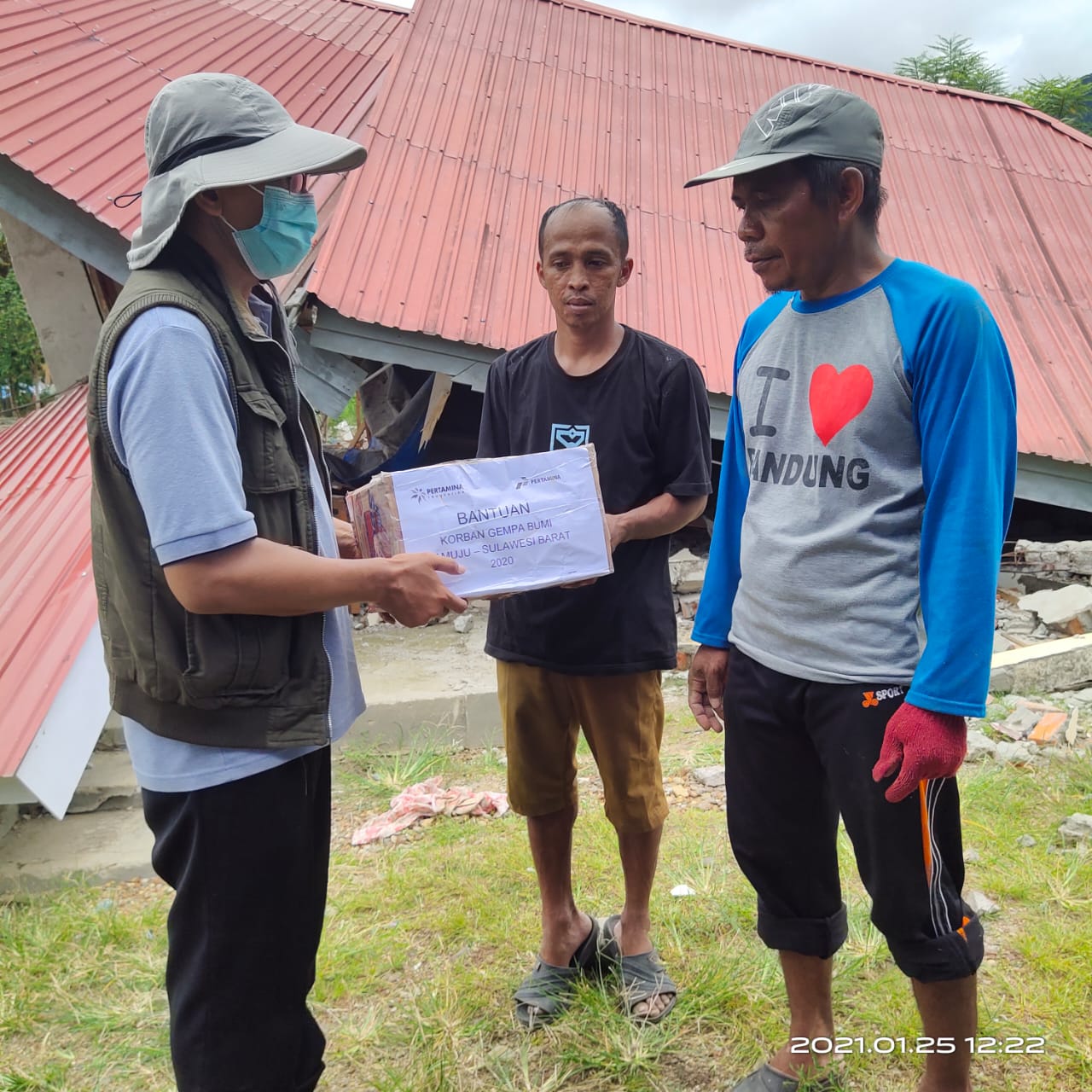 Pertamina Foundation Melalui Program PFBangkit Salurkan Bantuan Kesehatan ke Posko Bencana Gempa Mamuju dan Majene