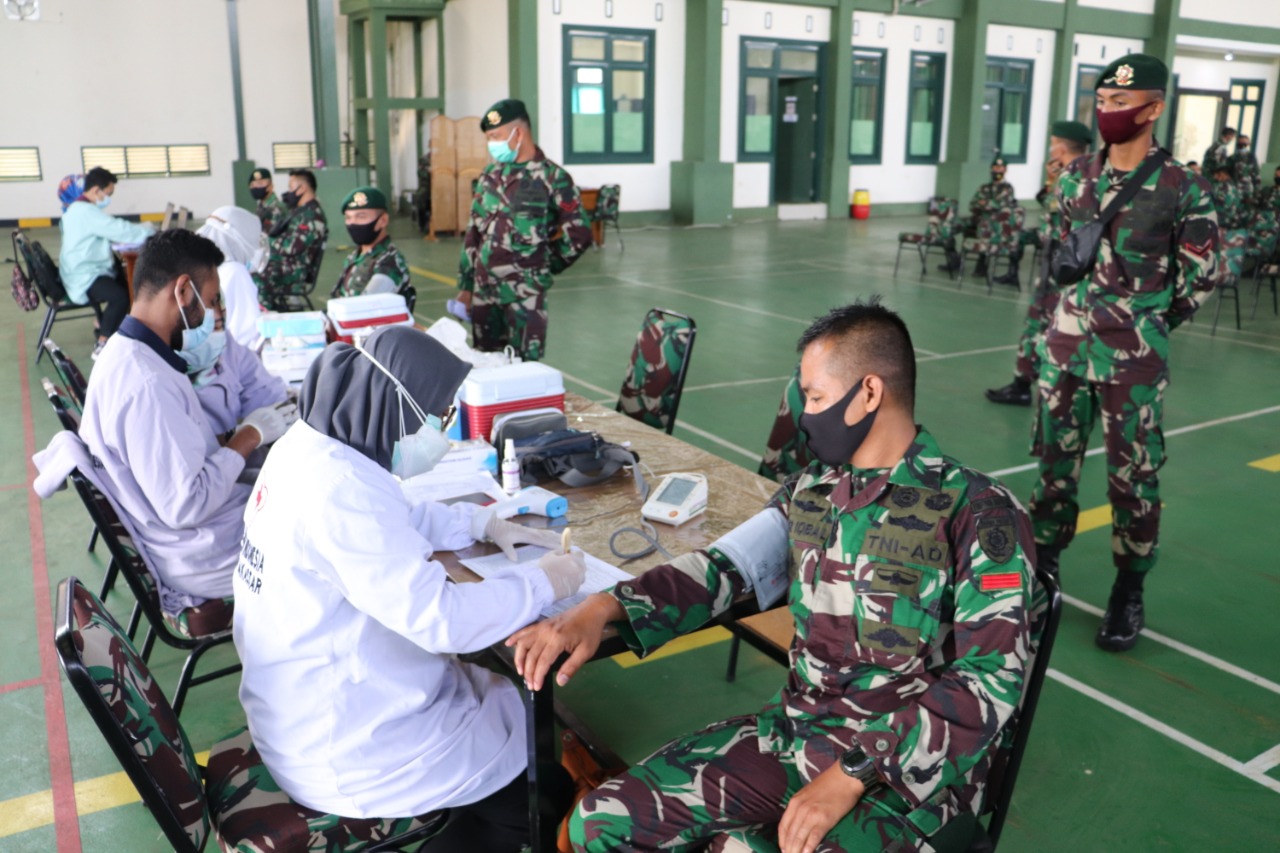 Divif 3 Kostrad Gelar Bhakti Sosial Donor Darah