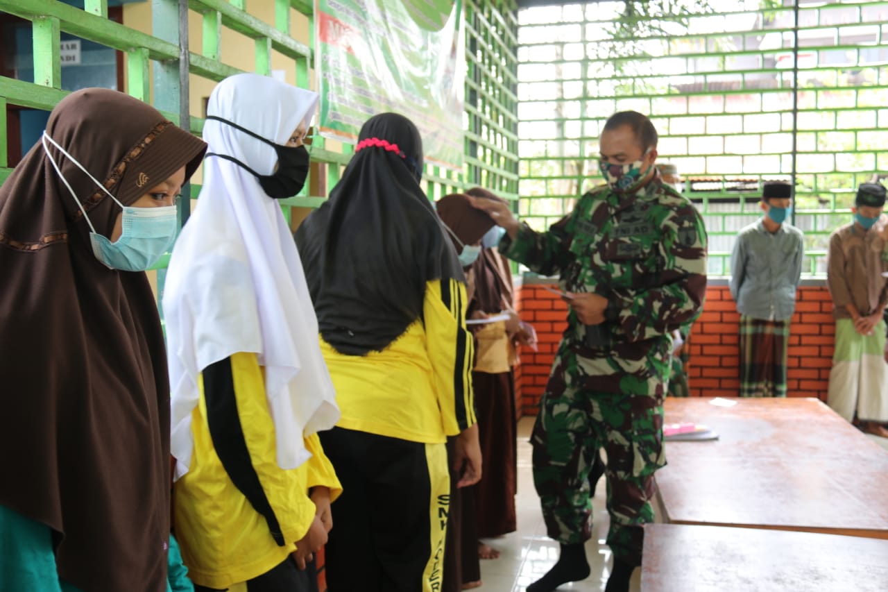 Jum’at Berkah, Kodim Ngawi Beri Santunan Anak Yatim Piatu