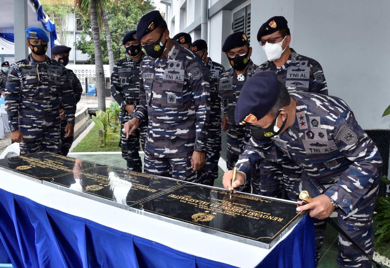 Pangkoarmada II Resmikan Pusat Isolasi Covid-19 dan Kontainer PCR Di Koarmada II