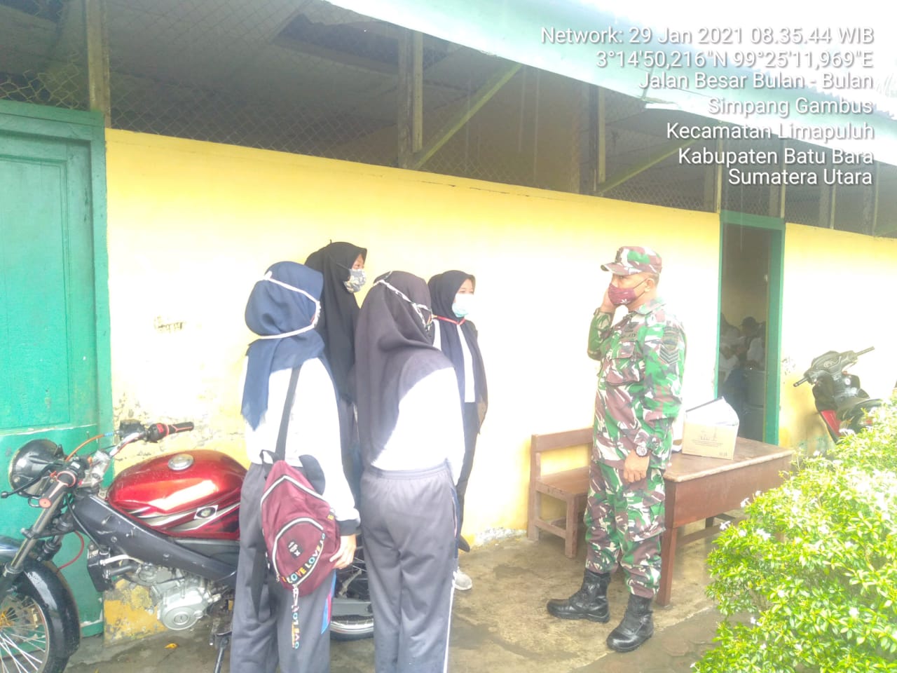 Pendidikan Karakter Sebagai Prioritas Personel Jajaran Kodim 0208/Asahan Saat Komsos Di SMK Taruna Bina Bangsa Diwilayahnya