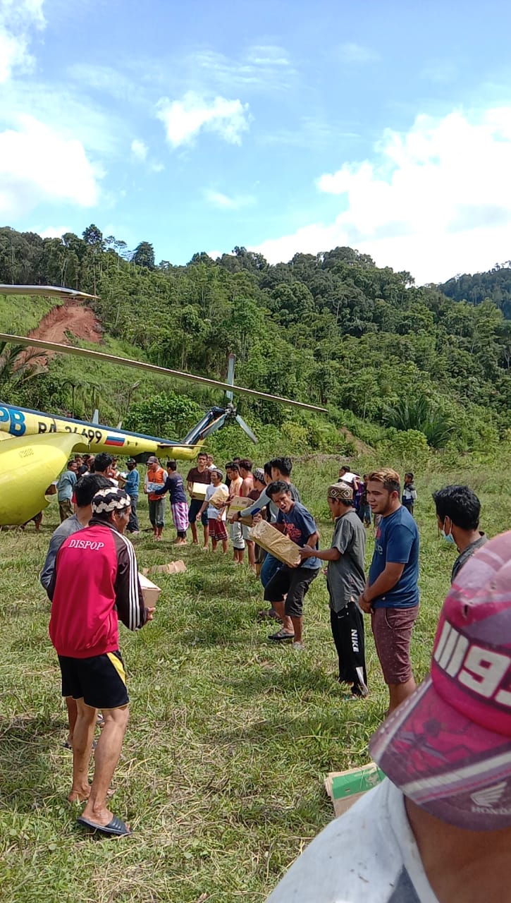 Pascagempa Sulbar Lebih dari 100 Ton Bantuan Terdistribusi dengan Helikopter