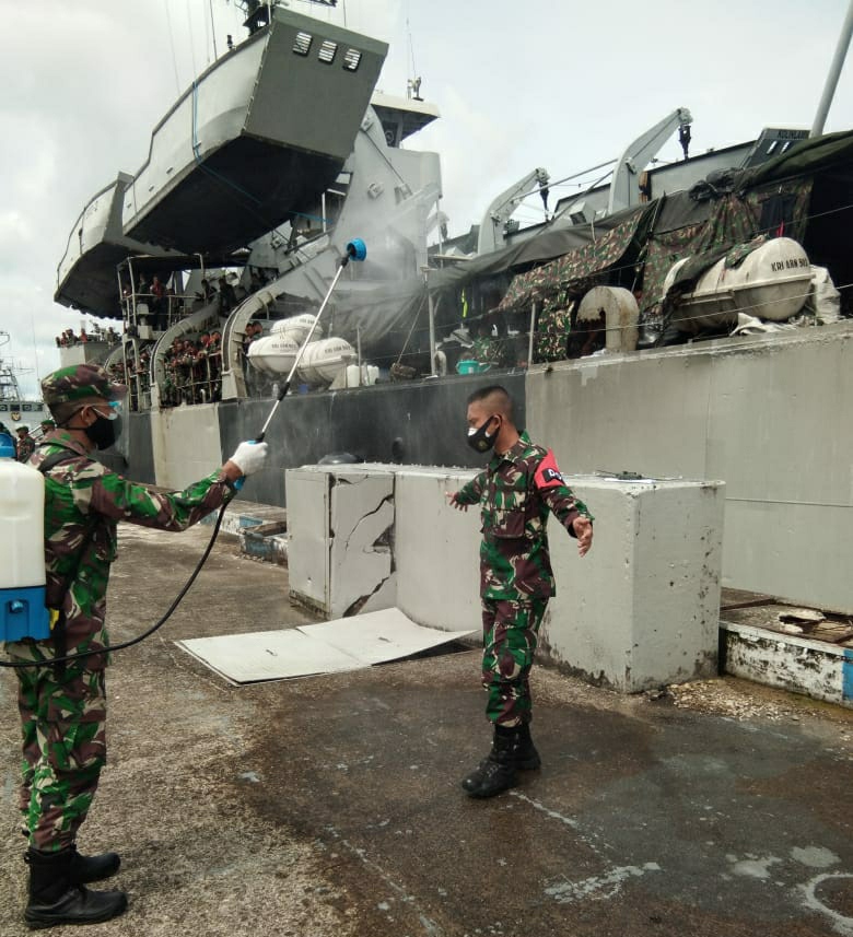 Kapal Perang Veteran Perang Dunia 503, Turunkan Pasukan TNI AD Amankan Daerah Rawan Konflik Horizontal