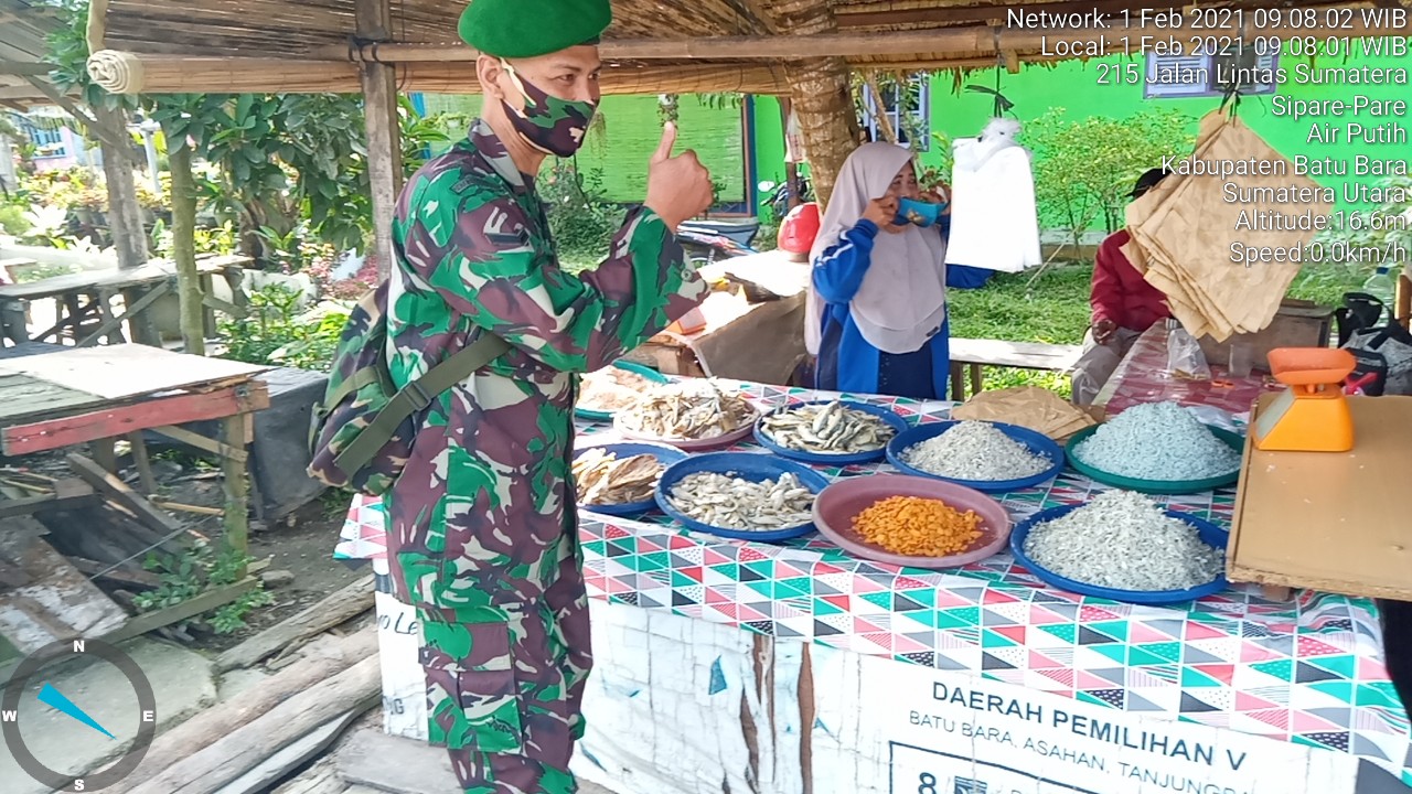 Sambangi Warga Di Pasar Pagi, Personel Jajaran Kodim 0208/Asahan Ajak Warga Patuhi Protokol Kesehatan