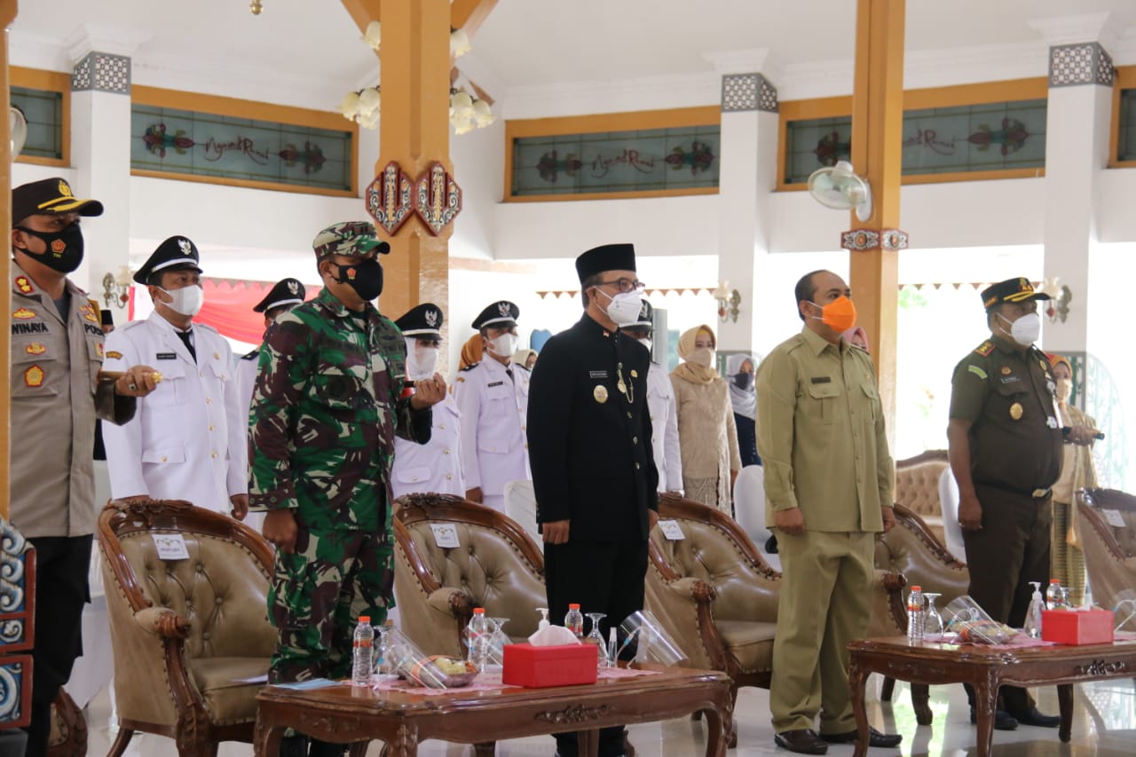 Hadiri Pelantikan Kepala Desa, Dandim Ngawi Ajak Kepala Desa Terpilih Dukung Pemerintah Cegah Penyebaran Covid 19