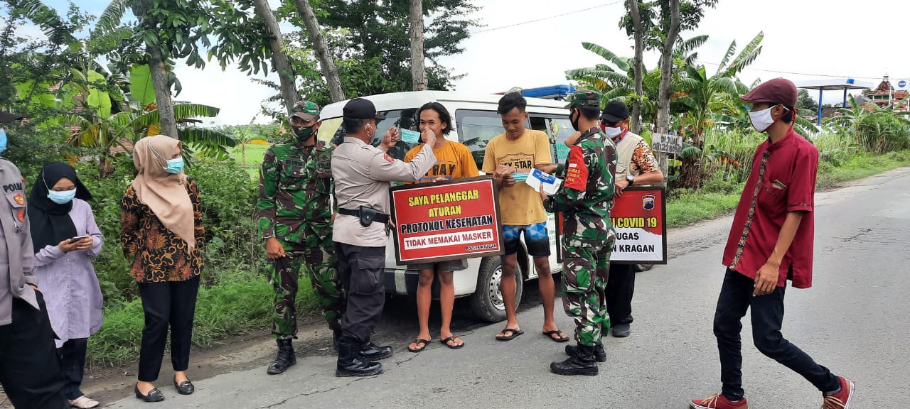 Cegah Covid 19, Koramil 12/Kragan bersama Forkopimcam Kragan Laksanakan Operasi Yustisi