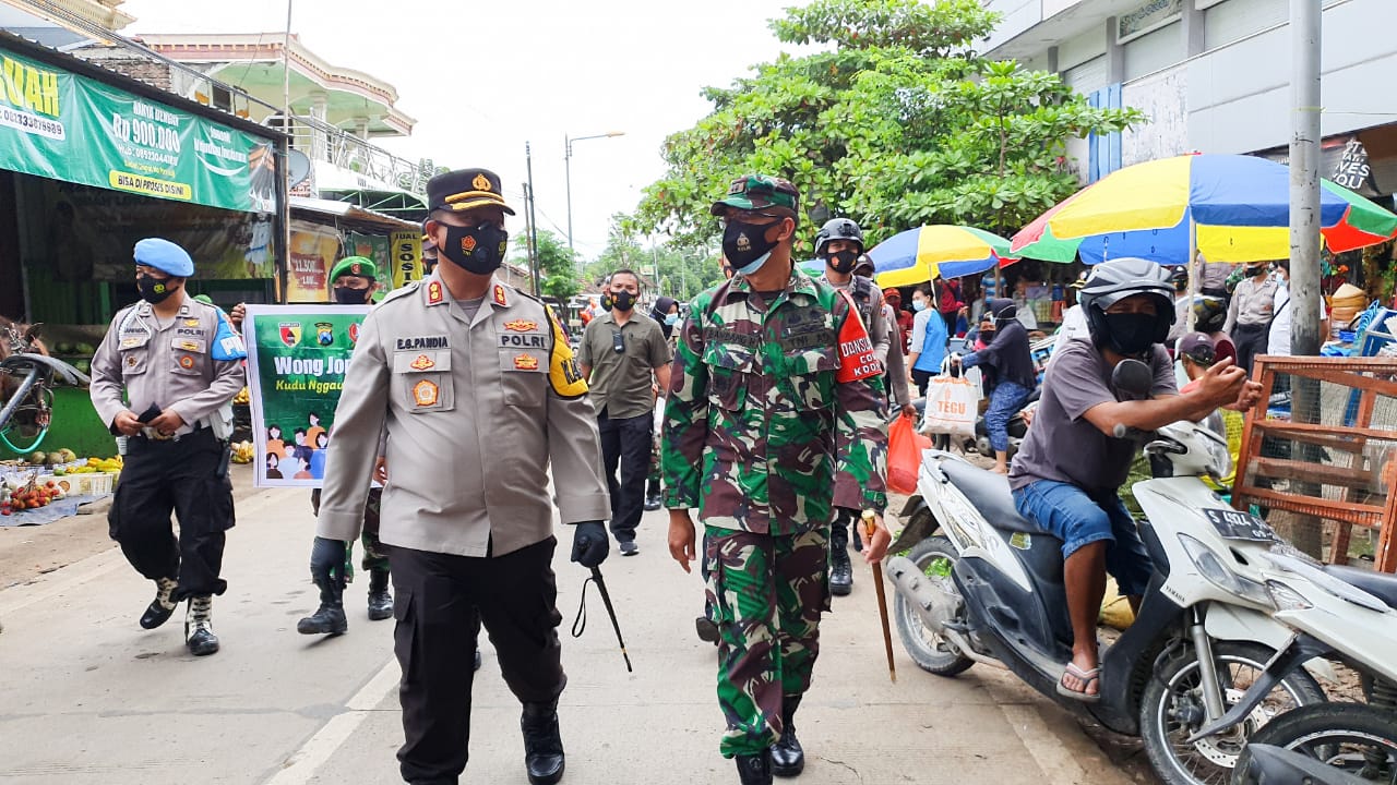 Dandim 0813 Dan Kapolres Bojonegoro Pimpin Operasi Penanganan Covid-19 Di Kecamatan Dander