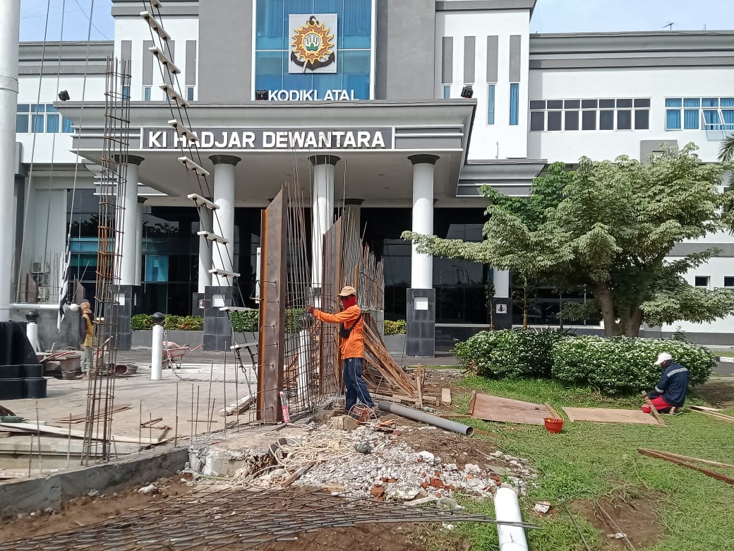 Kodiklatal Kebut Pembangunan Miniatur Haluan Eks KRI Teluk Langsa-501