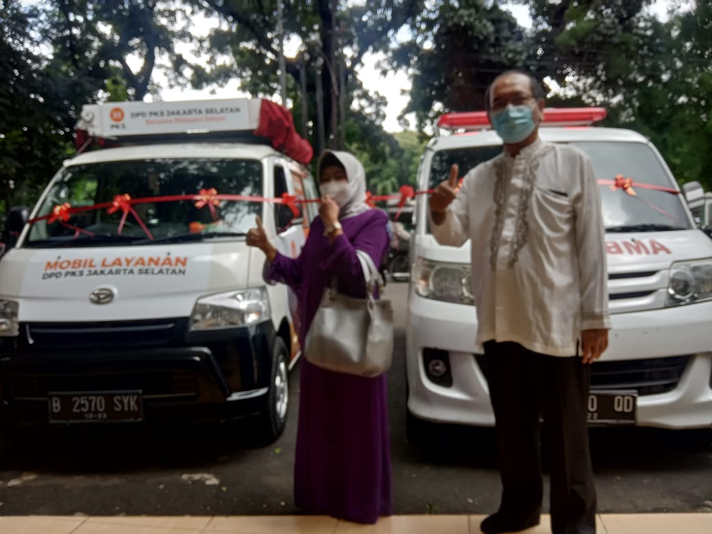 Peduli Covid-19, RW 06 Sumbang 1 Unit Ambulance Untuk Warga Kel. Pasar Minggu