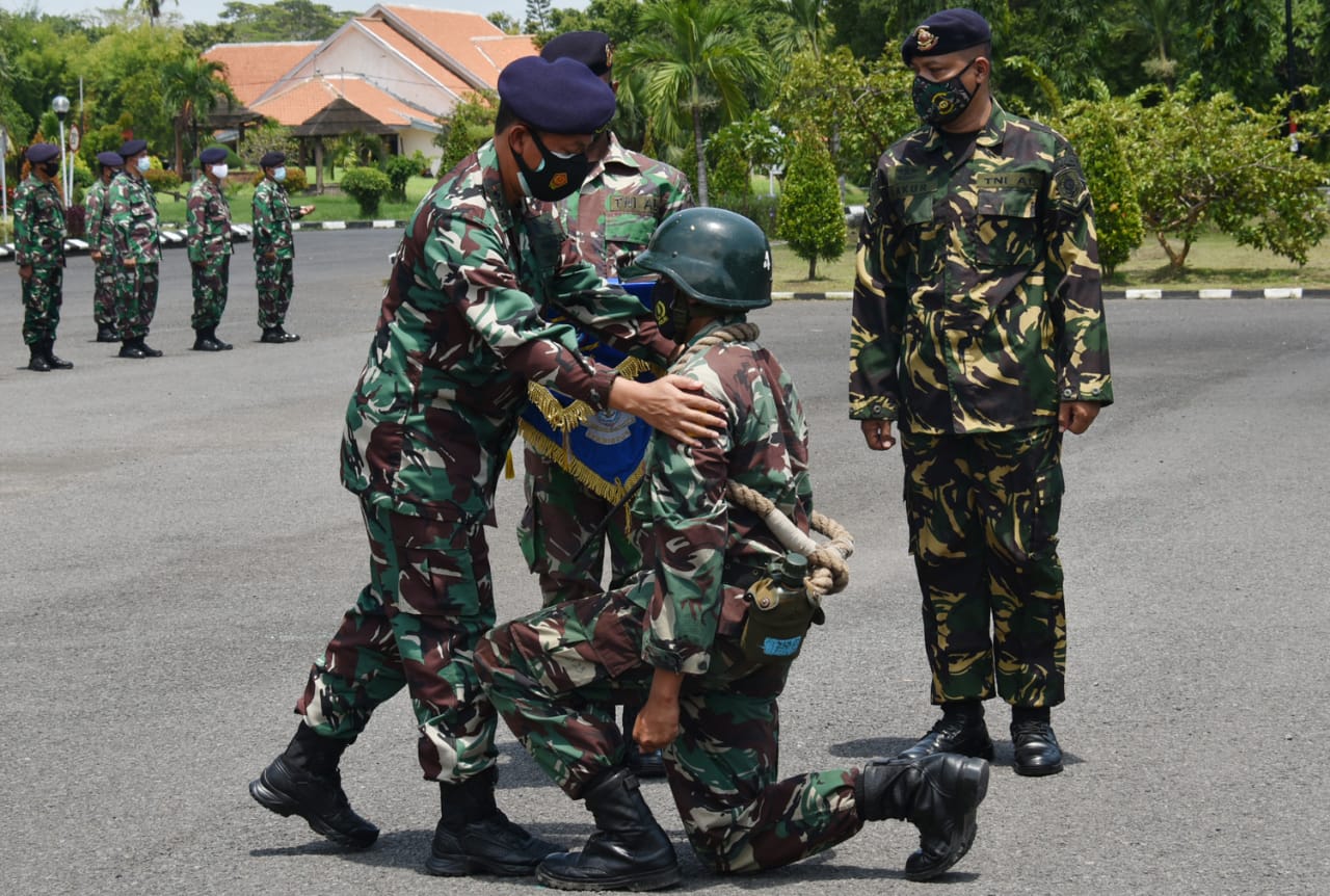 Dankodikdukum Kodiklatal Buka Dikmaba Kusus Kesehatan TNI AL Angkatan XL/1 TA 2021