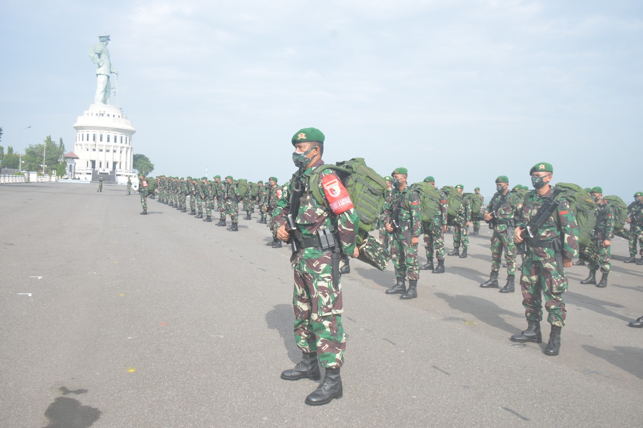 Kepala Staf Koarmada II Hadiri Upacara Pemberangkatan Satgas Operasi Pamtas RI-PNG TA. 2021