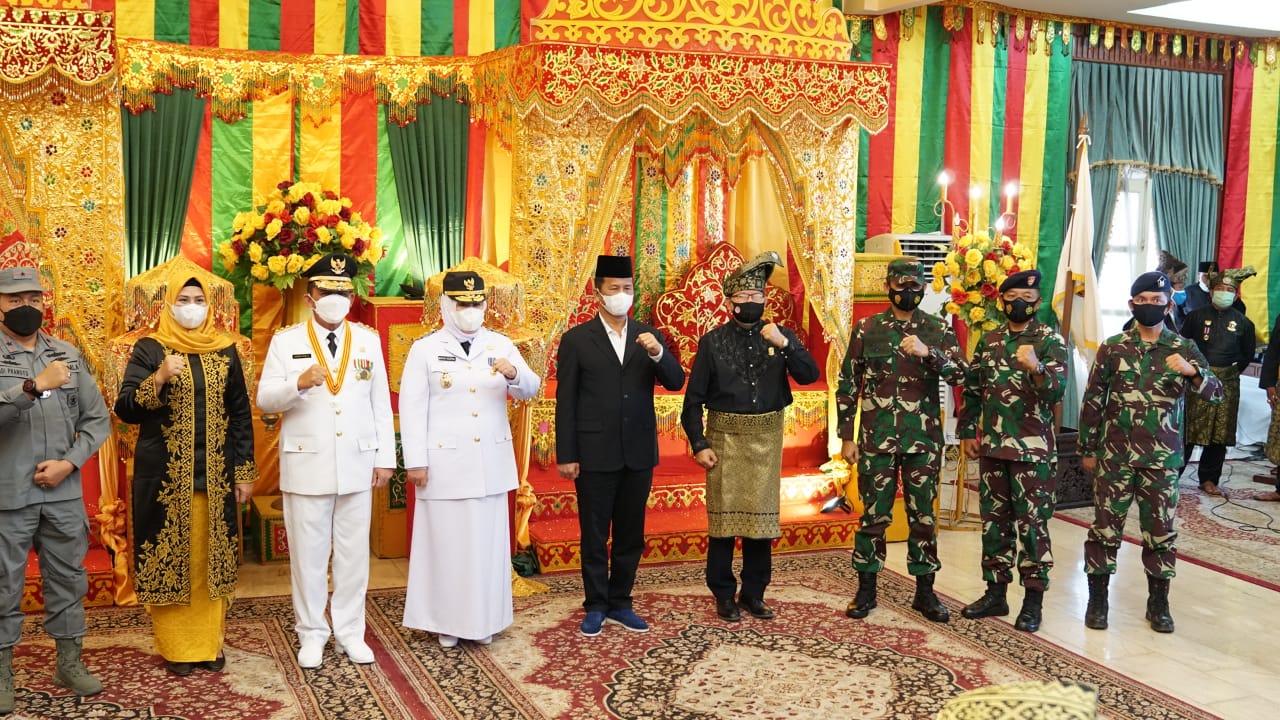 Kas Kogabwilhan I Hadiri Prosesi “Tepuk Tepung Tawar” Gubernur dan Wakil Gubernur Kepri 2021