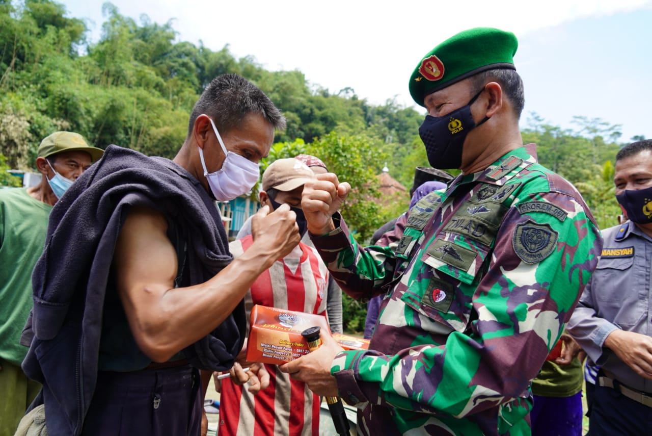 Danrem 061/SK Bangga, Gotong Royong Masyarakat Sukseskan TMMD-110 Kota Sukabumi