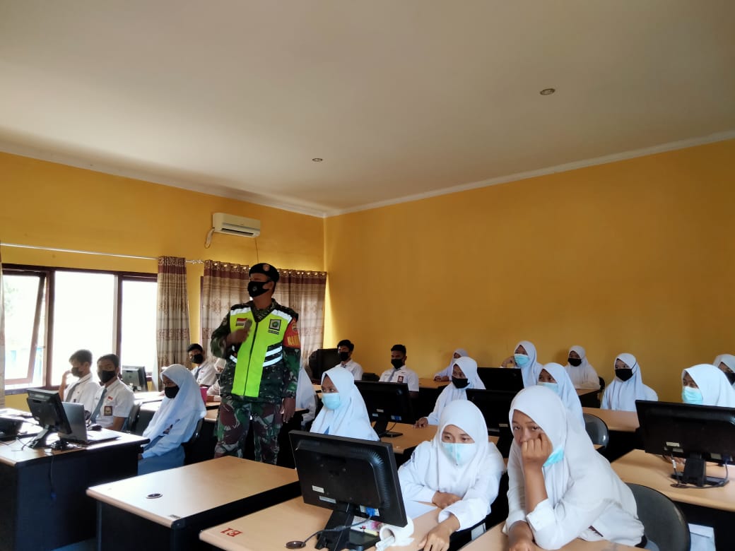 Penyuluhan Dan Sosialisasi Geopark Natuna Ke SMA Negeri 1 Bunguran Utara