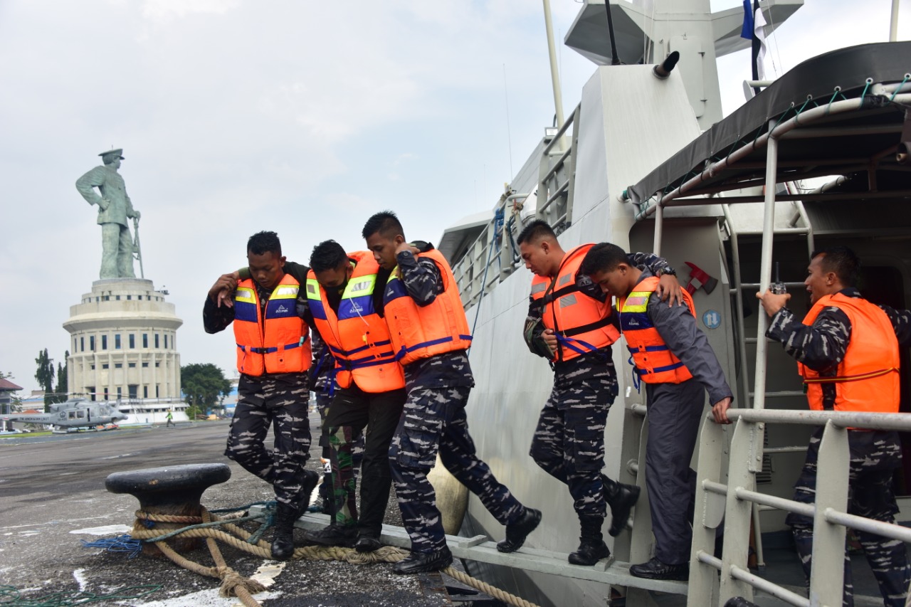 Koarmada II Gelar Latihan Sea Survival