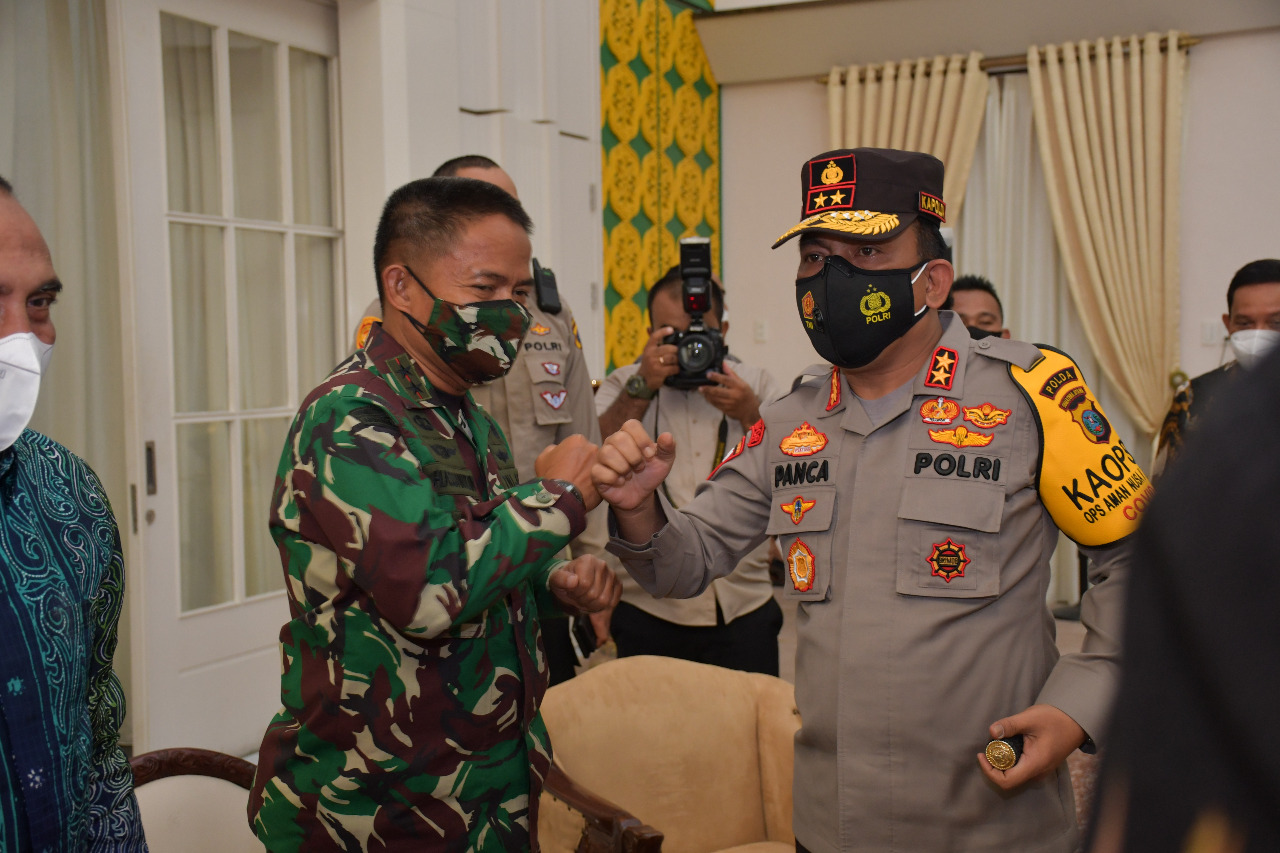 Pangdam I/BB : Hadiri Acara Pengantar Tugas Kapoldasu di Aula Tengku Rizal Nurdin Rujab Gubsu