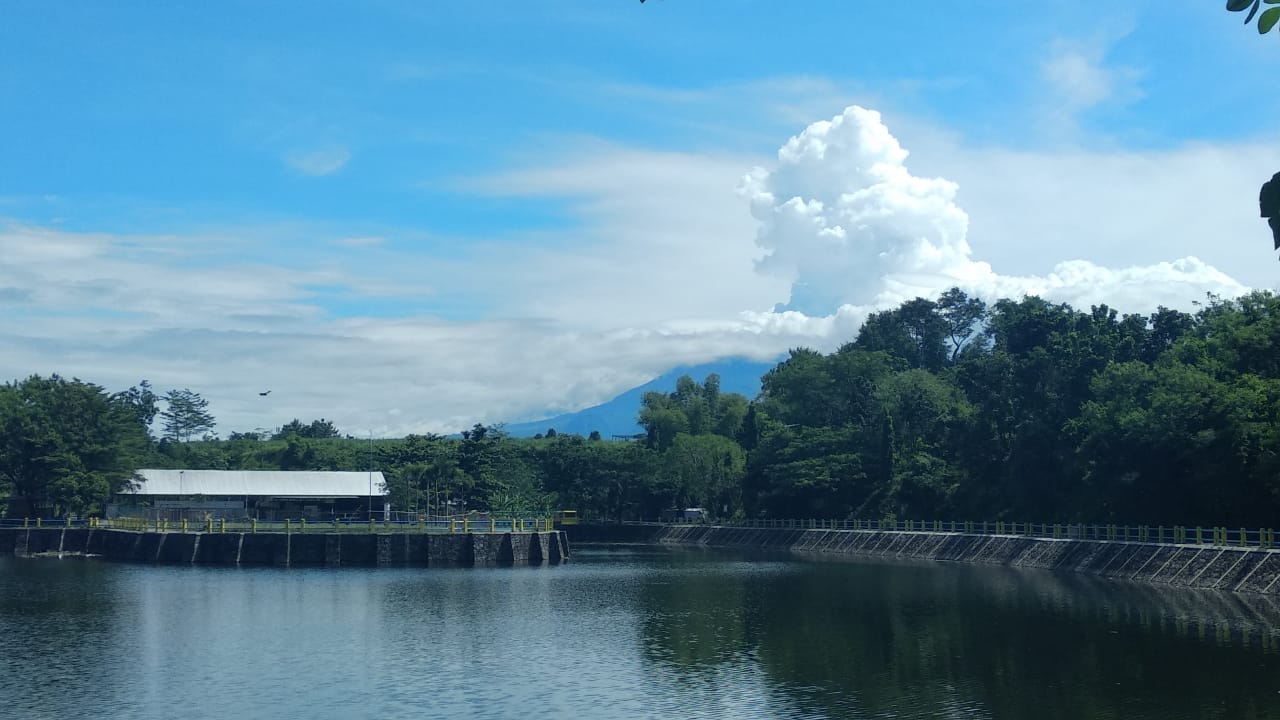 Gunung Merapi Dua Kali Luncurkan Awan Panas Guguran Sejauh 1.500 Meter Pagi Ini