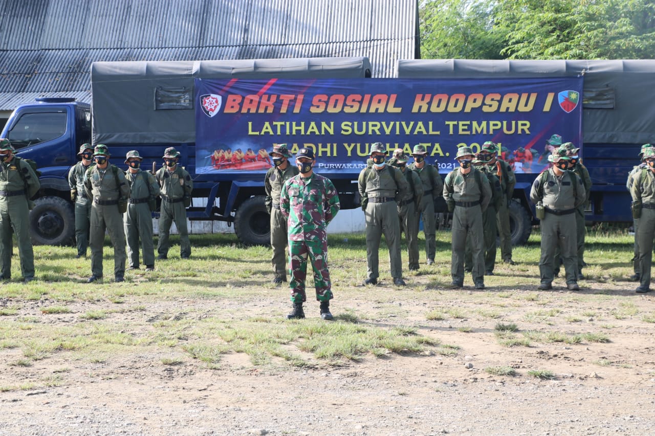 Pangkoopsau I Tutup Latihan Survival Tempur, Bantuan Sosial Juga Dibagikan