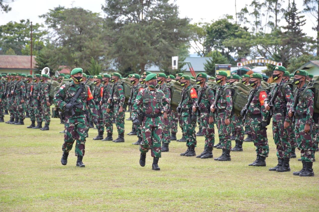 Pangdam I/BB Pimpin Upacara Penerimaan Purna Tugas Satgas Pamtas RI – PNG Yonif 125/Si’mbisa