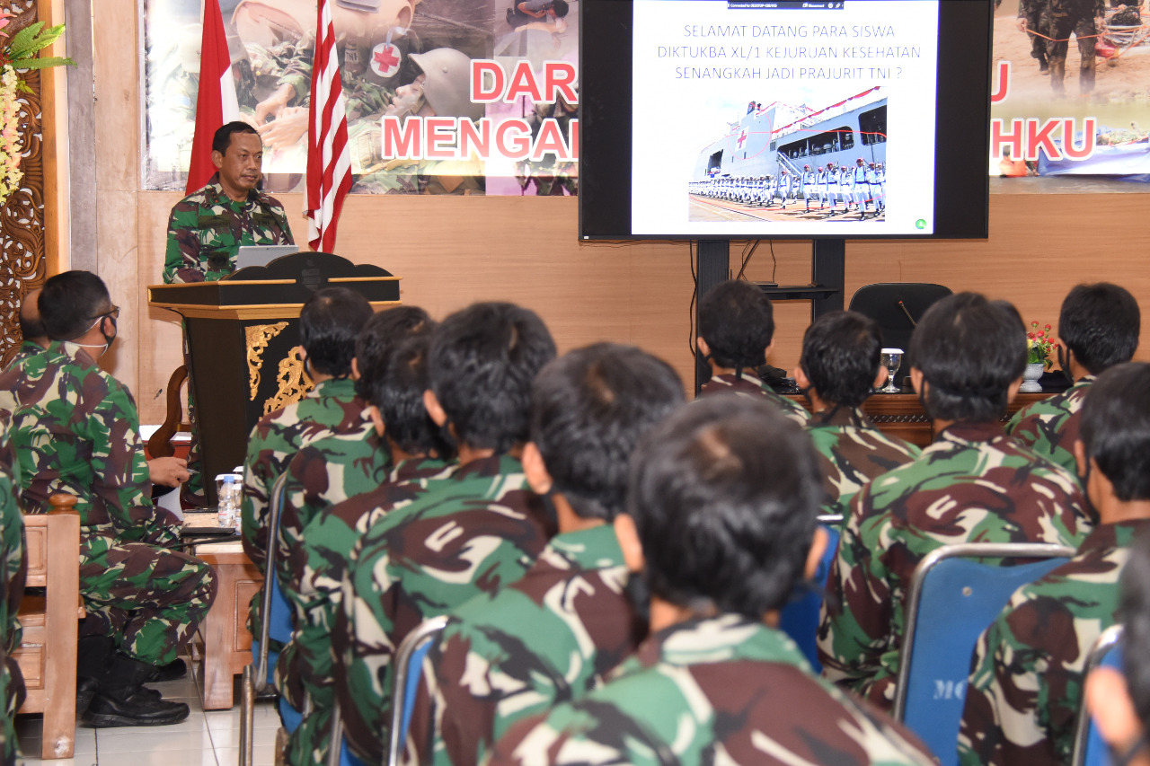 Dankodiklatal Berikan Kuliah Singkat Kepada Siswa Dikmabasus Kesehatan TNI AL Angkatan XL TA 2021