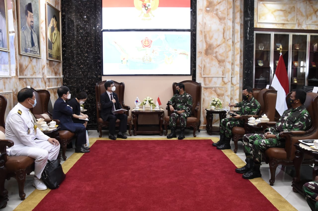 Panglima TNI Terima Courtesy Call Delegasi Pemerintah Korea Selatan