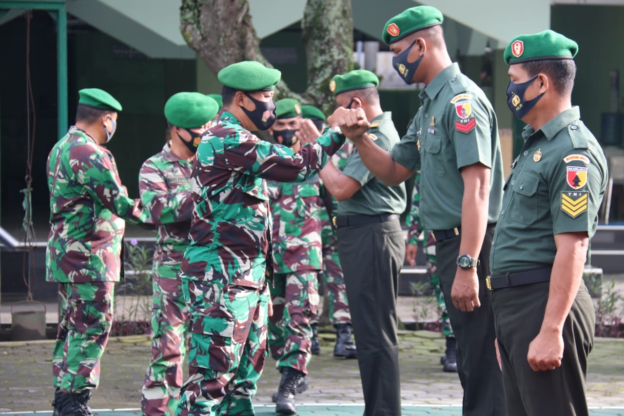 Sebanyak 31 Anggota Kodim 0805/Ngawi Laksanakan Korps Rapot Kenaikan Pangkat