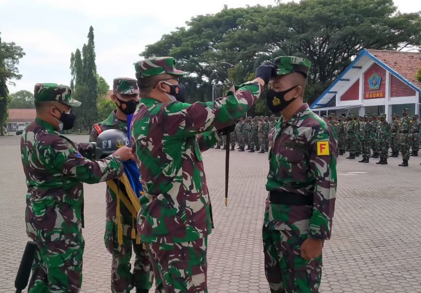 Danpuslatdiksarmil Kodiklatal Tutup Program Diktukba TNI AL Angkatan Ke-51 TA 2021