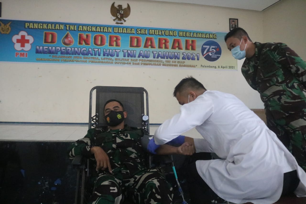 Peringati HUT ke-75 TNI AU, Lanud SMH Gelar Donor Darah