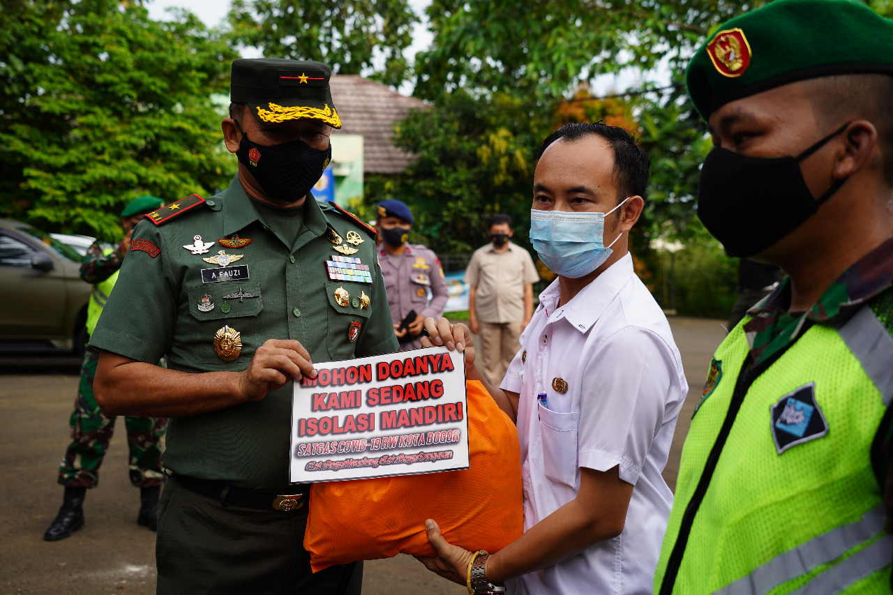 Penyebaran Covid-19 Menurun Drastis, Danrem 061/Sk Himbau TNI-Polri Jangan Lengah