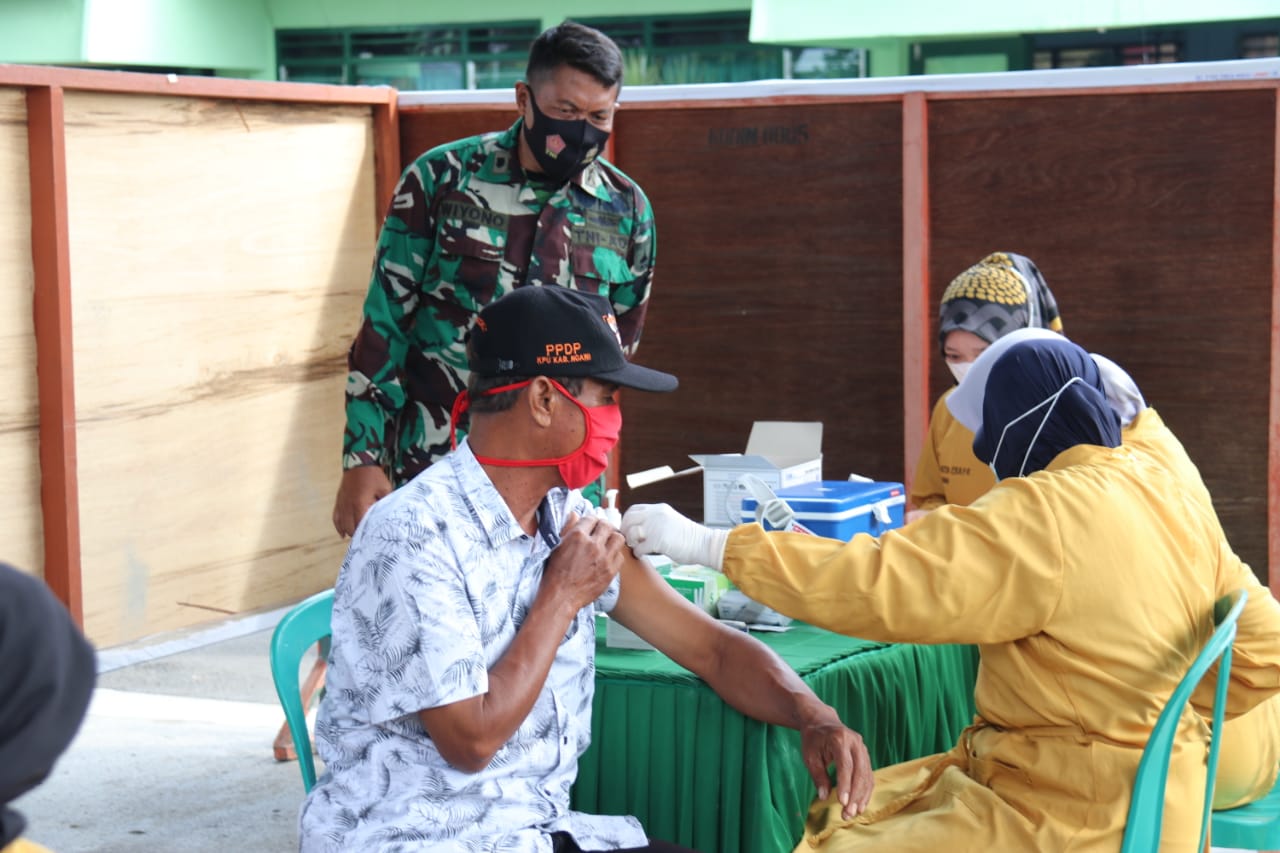 Dukung Pemerintah Cegah Penyebaran Covid 19, Kodim Ngawi Laksanakan Vaksinasi Kepada Purnawirawan Dan Warakawuri