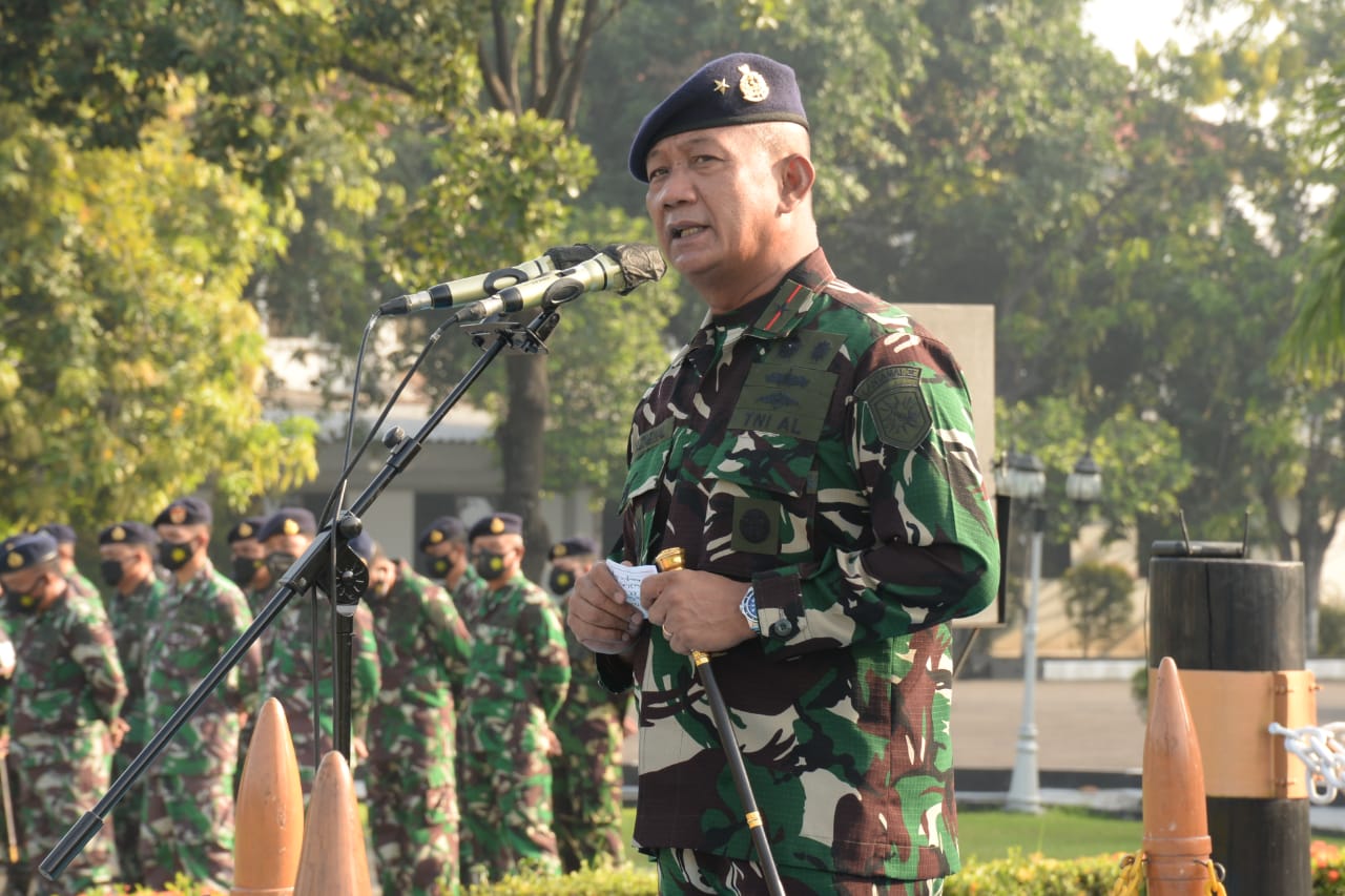 Pangkalan Utama TNI Angkatan Laut V Gelar Apel Gabungan Seluruh Prajurit