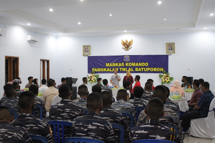 Lanal Batuporon Terima Kunjungan Weekend Laut Taruna Tingkat II Angkatan LXVIII Akademi Angkatan Laut