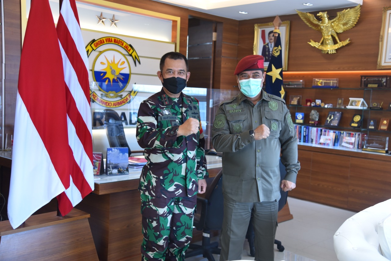 Pangkoarmada II Terima Courtesy Call Pejabat Baru Kabinda Jatim