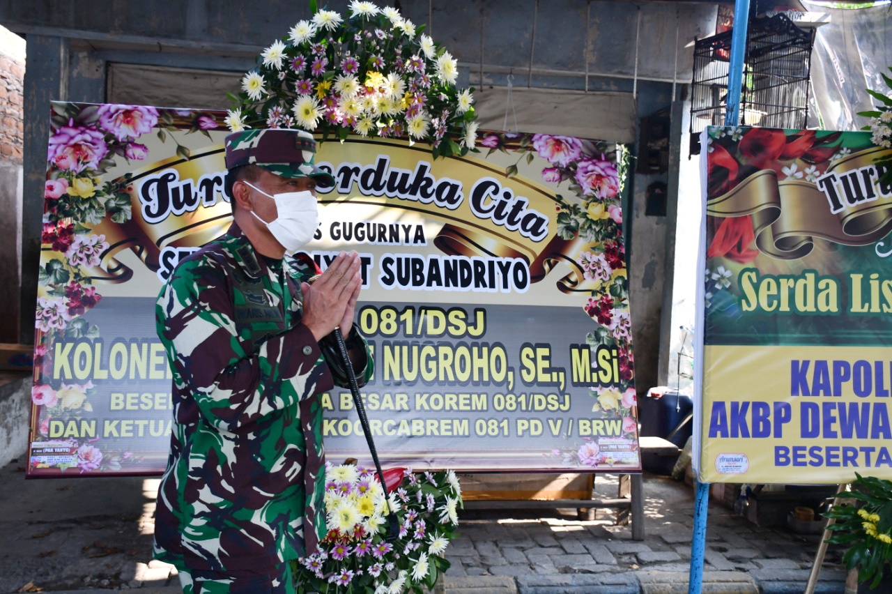 Danrem 081/DSJ Kunjungi Rumah Duka Serda Lis Diyut Subandriyo Awak KRI Nanggala 402