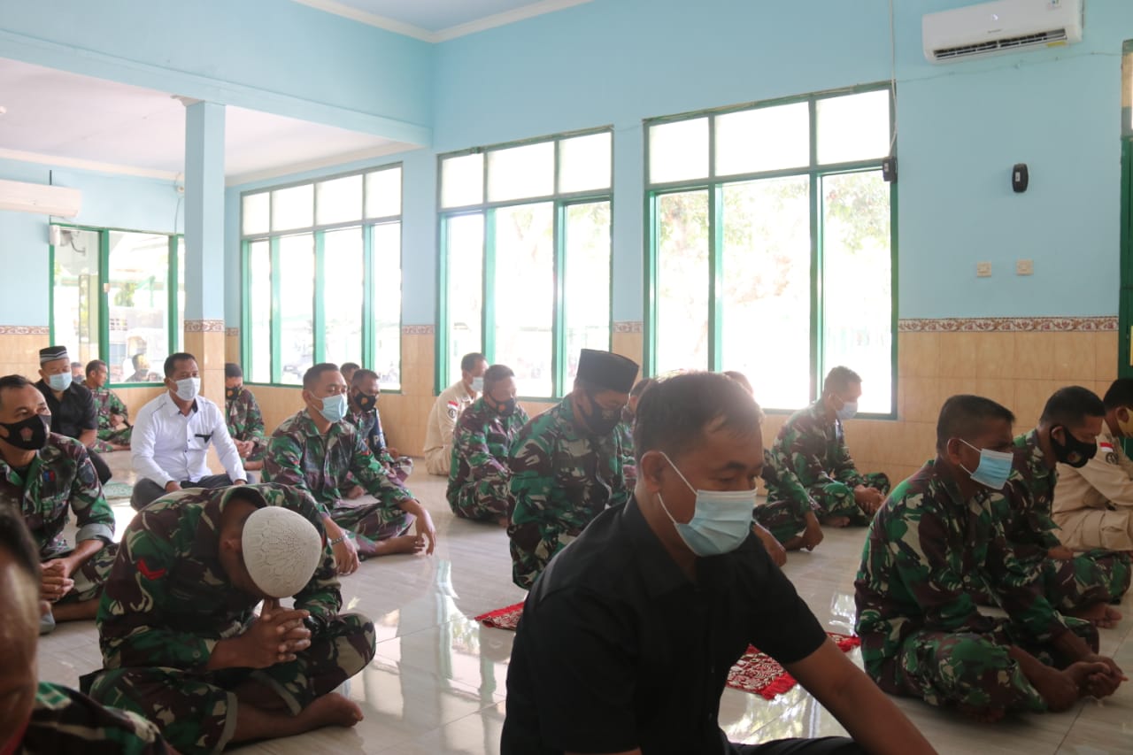 Kodim Ngawi Gelar Shalat Ghoib Dan Do’a Bersama Untuk Prajurit Yang Gugur Atas Peristiwa Tenggelamnya KRI Nanggala 402