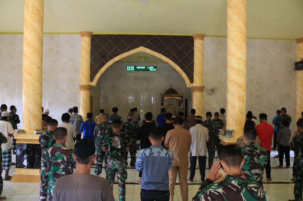 Doakan Awak KRI Nanggala, Prajurit Kodim 1417/Kendari Gelar Shalat Ghaib