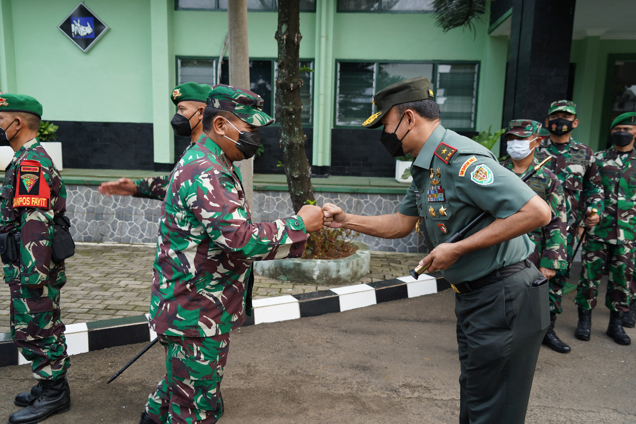 Danrem 061/SK Dampingi Pangdam III/Slw Kunjungan Kerja ke Mayonif 315/Grd Bogor