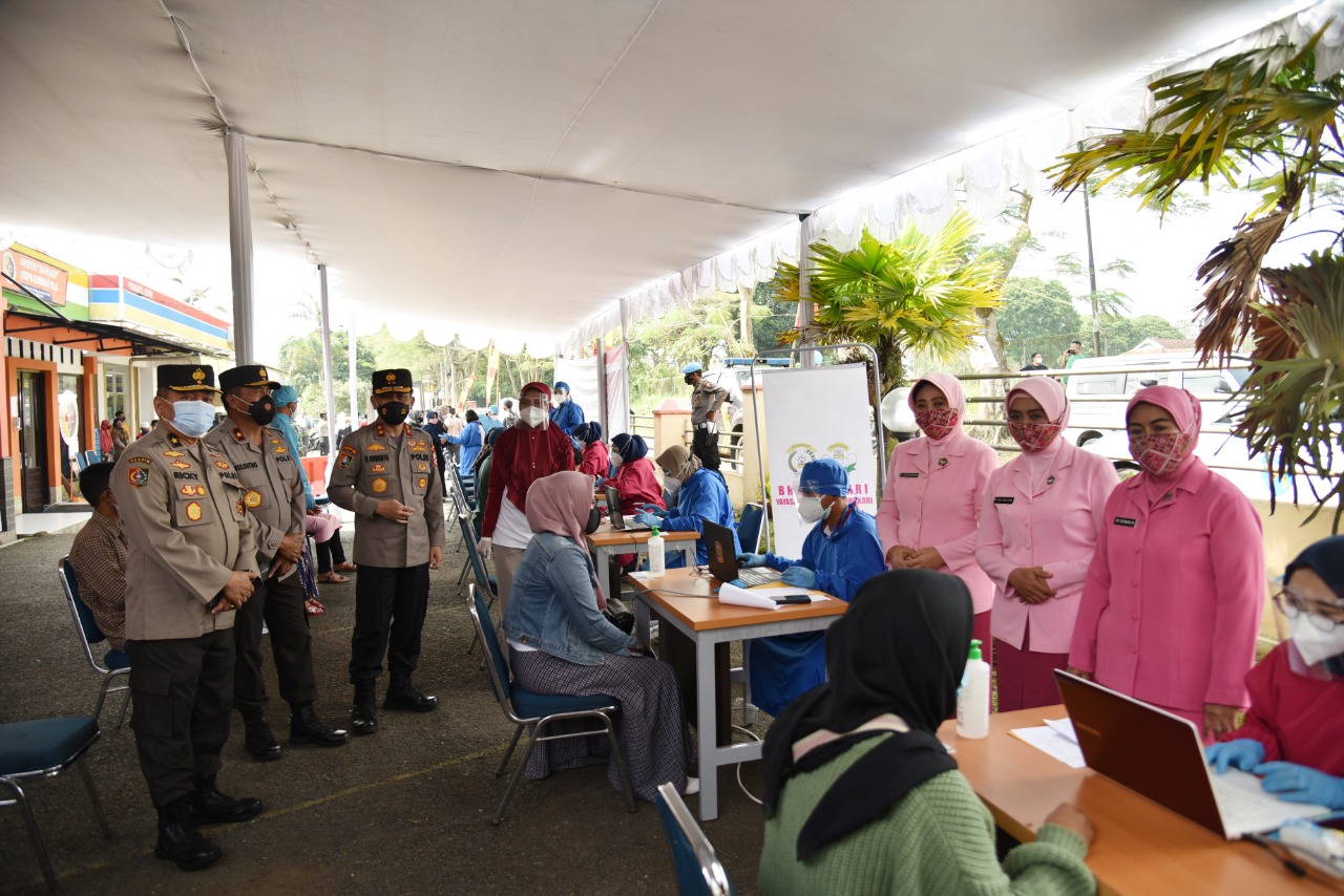 Kasespim Lemdiklat Polri Membuka Acara Bhakti Sosial