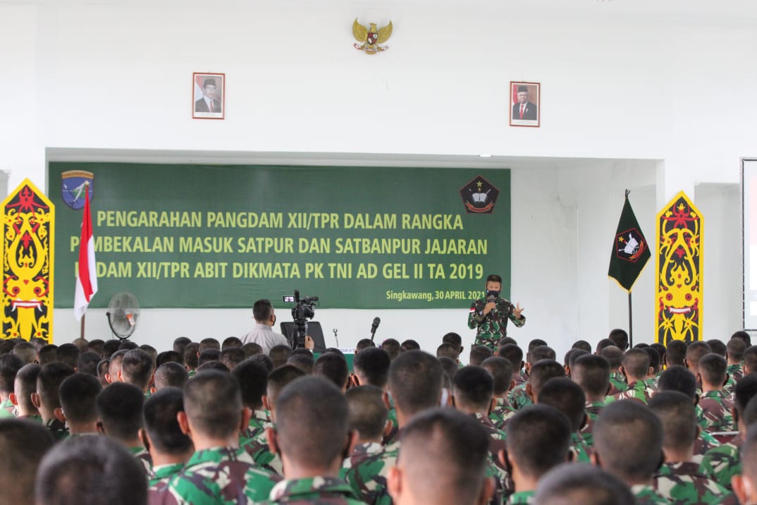 Pangdam XII/Tpr Beri Arahan Kepada Prajurit Tamtama Abituren Dikmata PK TNI AD Gel. II TA. 2019