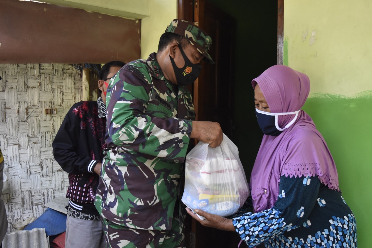 Peduli Kasih, Koramil 0811/08 Widang Tuban Santuni 1.080 Janda Miskin dan Yatim