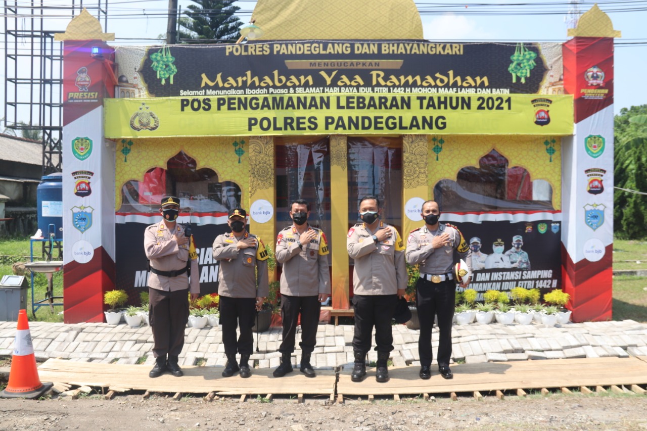 Kapolda Banten Tinjau Pos Penyekatan Gayam di Kabupaten Pandeglang