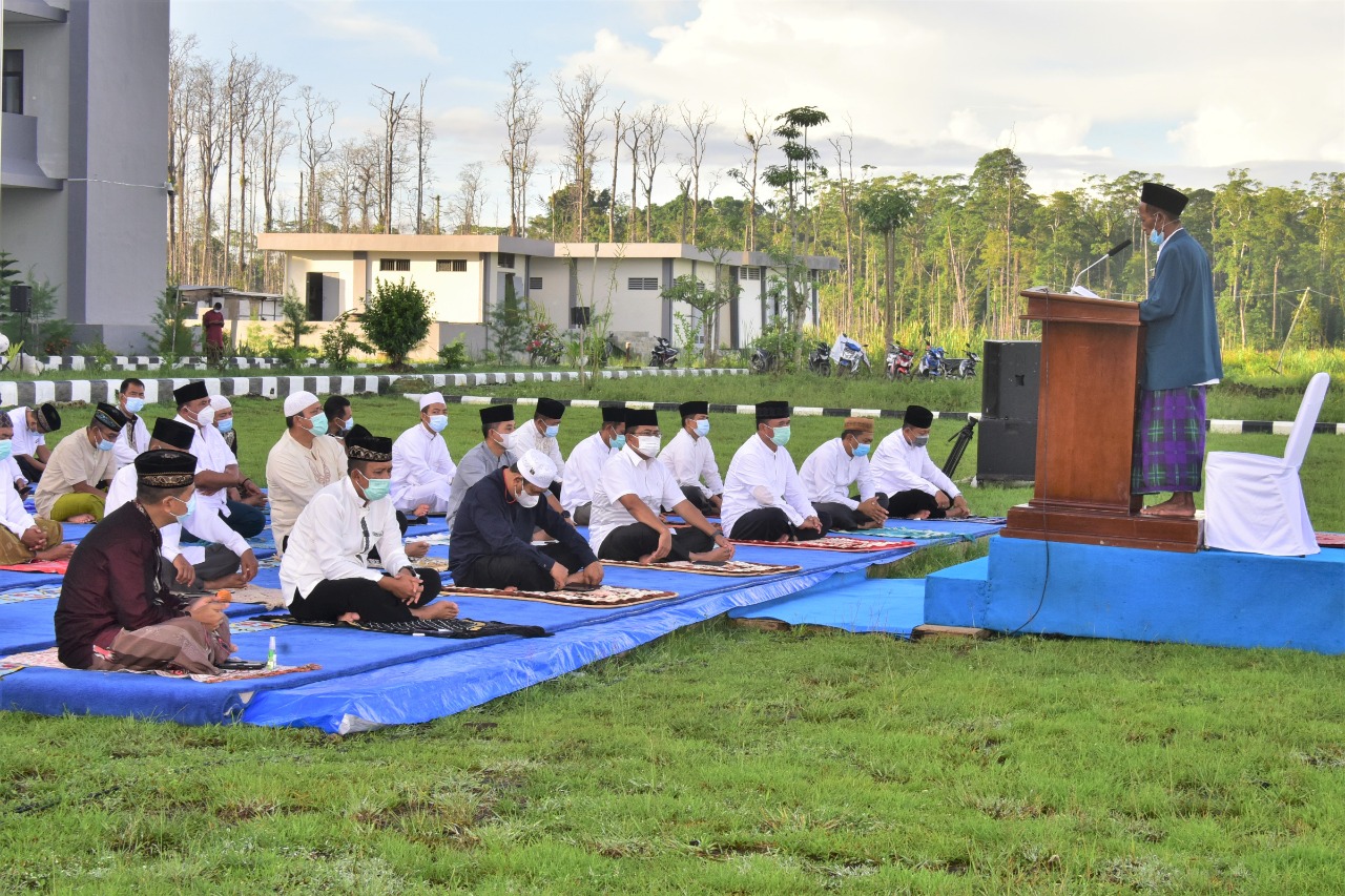 Disiplin Terapkan Protokol Kesehatan, Shalat Idul Fitri di Koarmada III Khidmat dan Khusyuk