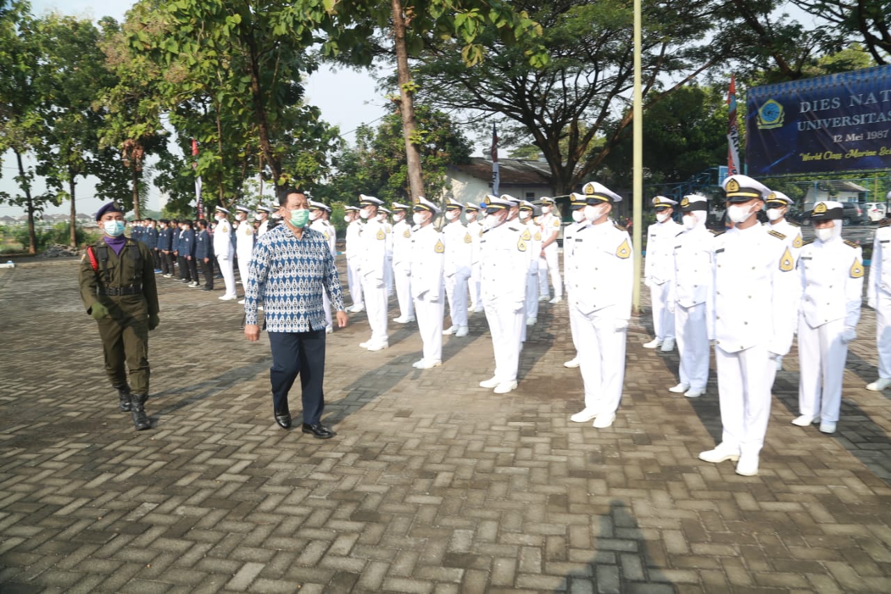 Puncak Dies Natalis, UHT Gelar Upacara Bendera Bersama