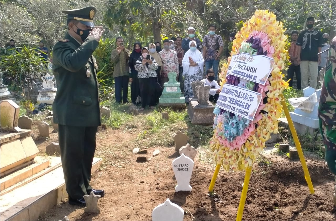 Koramil 0806/09 Tugu Gelar Upacara Pemakaman Militer Veteran Pembela Kemerdekaan