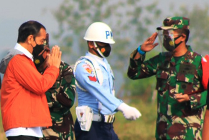 Danlanud J.B. Soedirman Sambut Kedatangan Presiden RI Ir.H. Joko Widodo