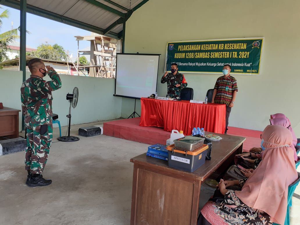 Komando Distrik Militer 1208/Sambas Gelar Penyuluhan Pentingnya Keluarga Berencana