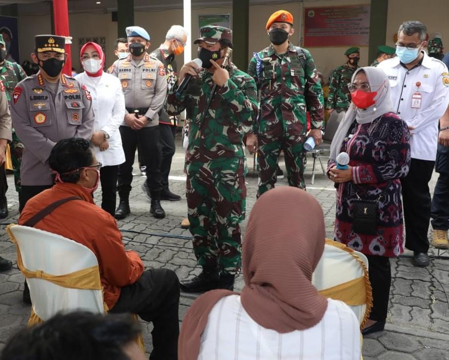 Panglima TNI Pantau Kasus Covid-19 di Grobogan dan Tinjau Serbuan Vaksinasi