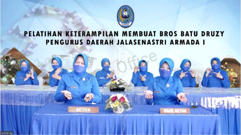 Ketua dan Pengurus CBS Jalasenastri AAL Ikuti Pelatihan Membuat Bros Batu Druzi